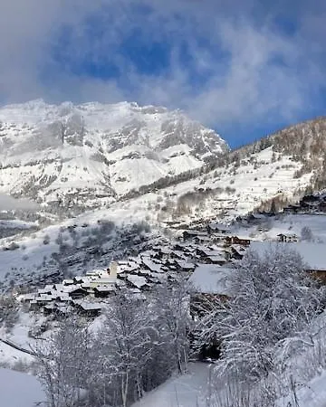 Haus Rhodania Hotel